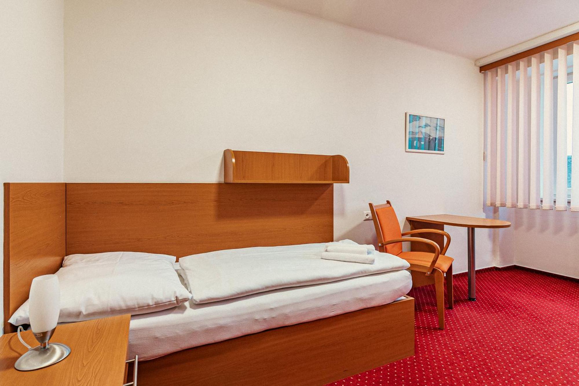 Hotel Garni Vsb Ostrava Eksteriør bilde